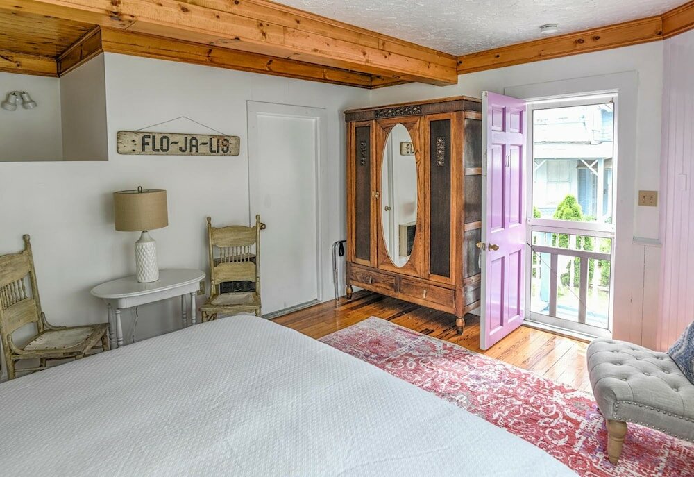 Фото Narragansett House