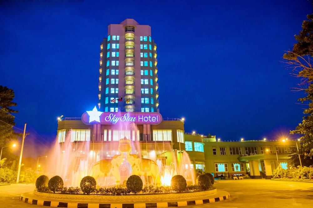 Фото отеля 1