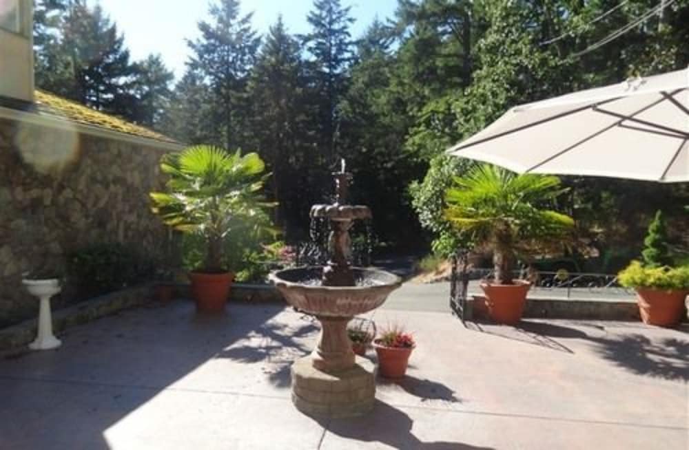 Фото Rae Leigh Heights BnB