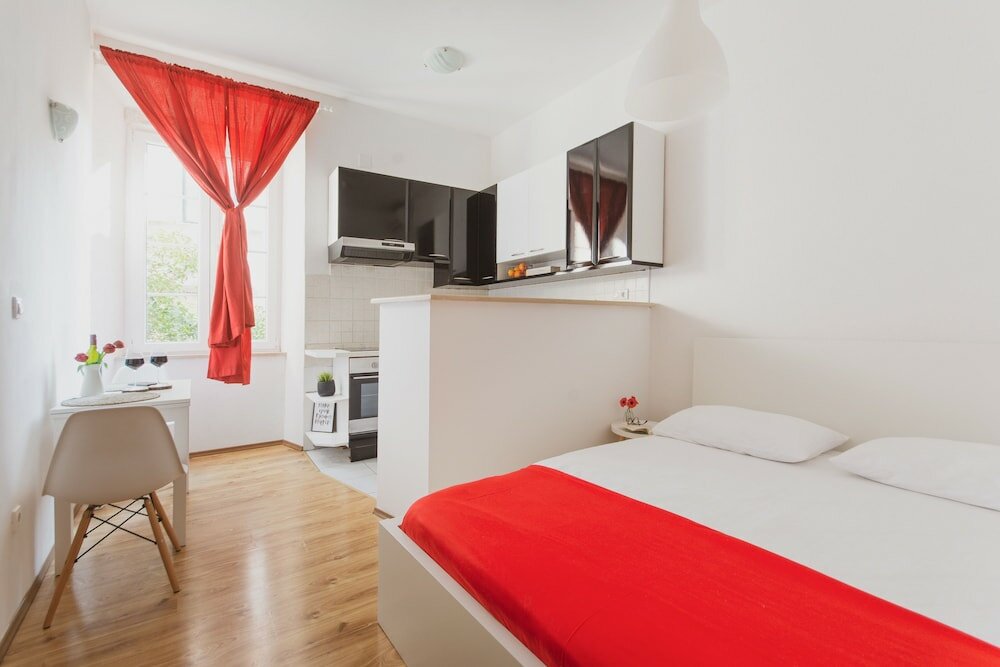 Фото Rooms Eden Old Town