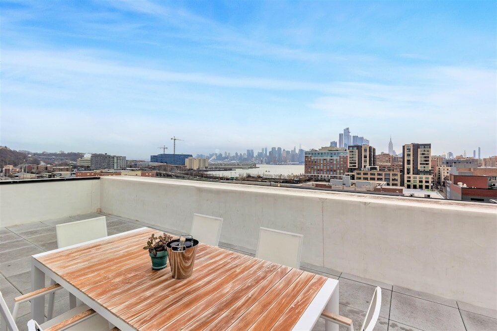 Фото Dharma Home Suites Hoboken at Novia