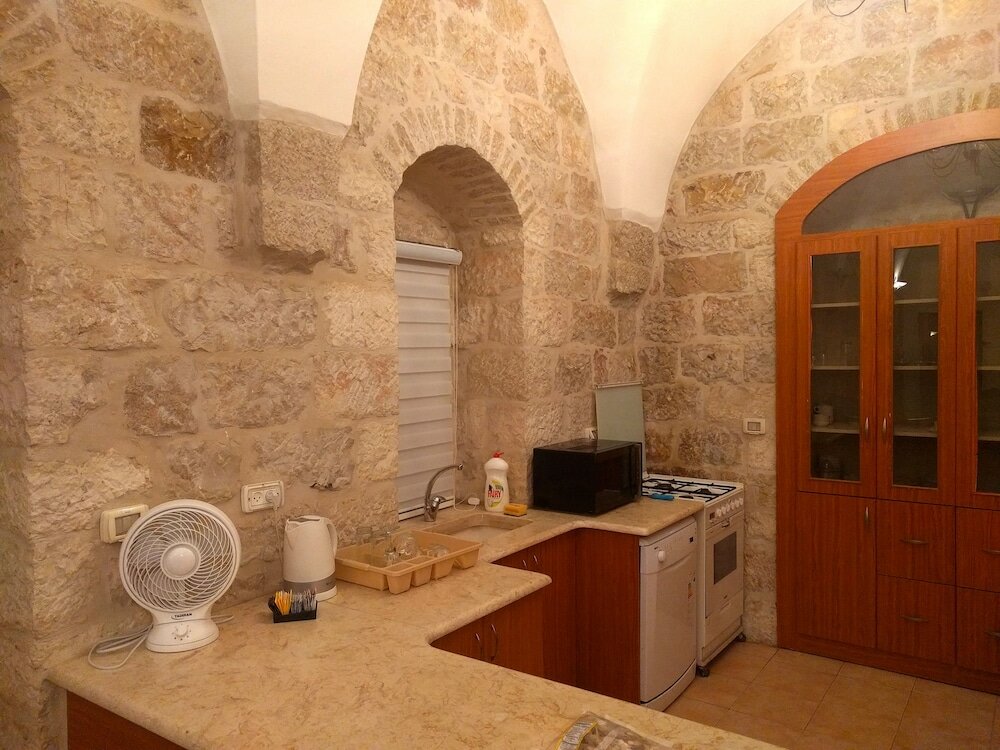 Фото St. Georges Cathedral Pilgrim Guesthouse