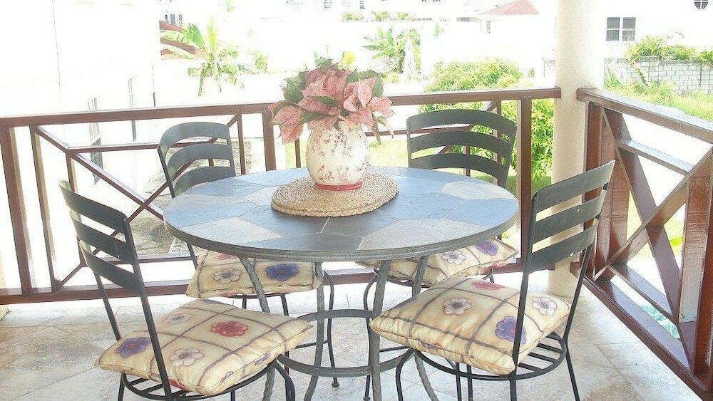 Фото Croton Studio at Sungold House Barbados