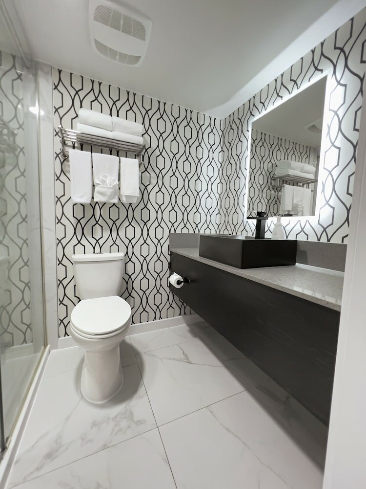 Фото The Oceanside, a Coast Hotel