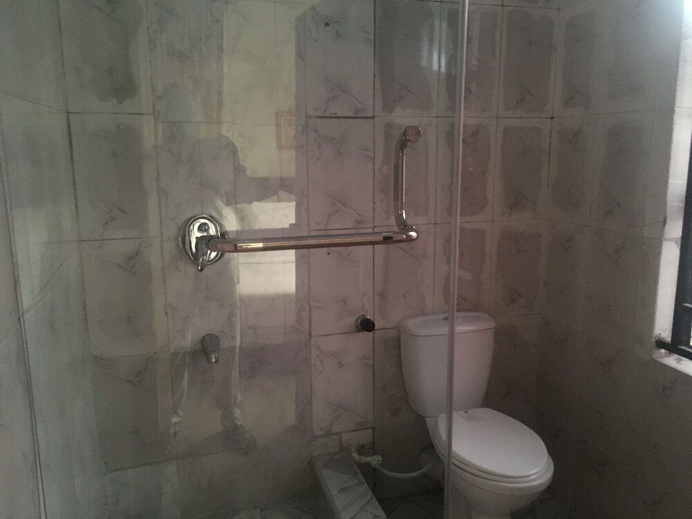 Фото Mayors & Diplomat Suites Opebi