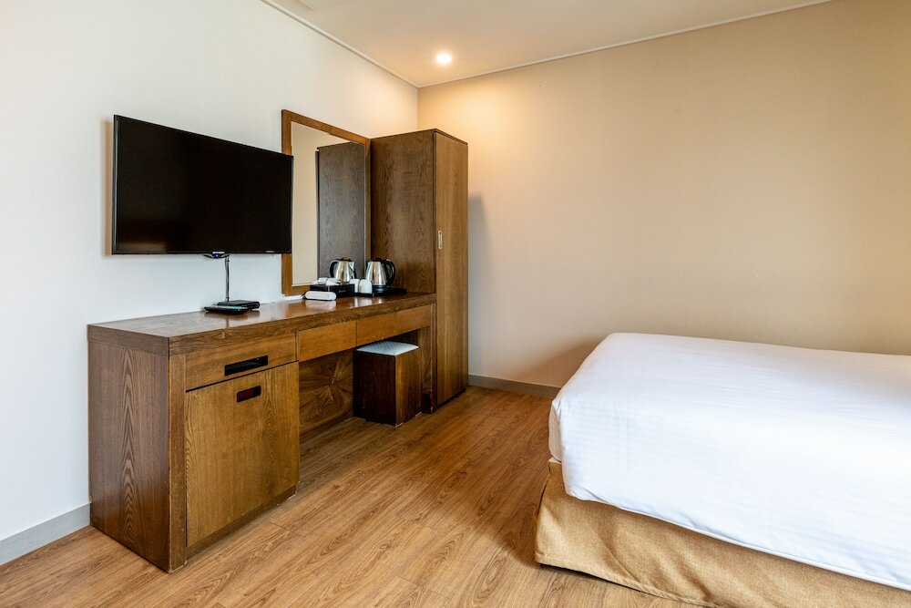 Фото Haema Hotel