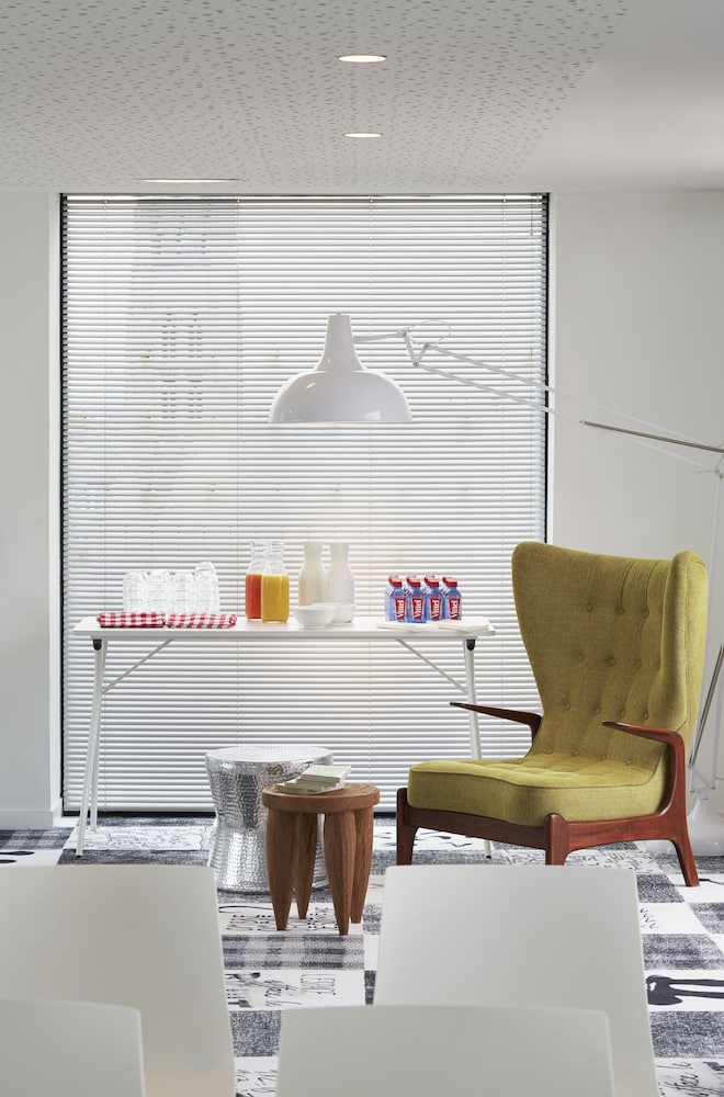 Фото Mama Shelter