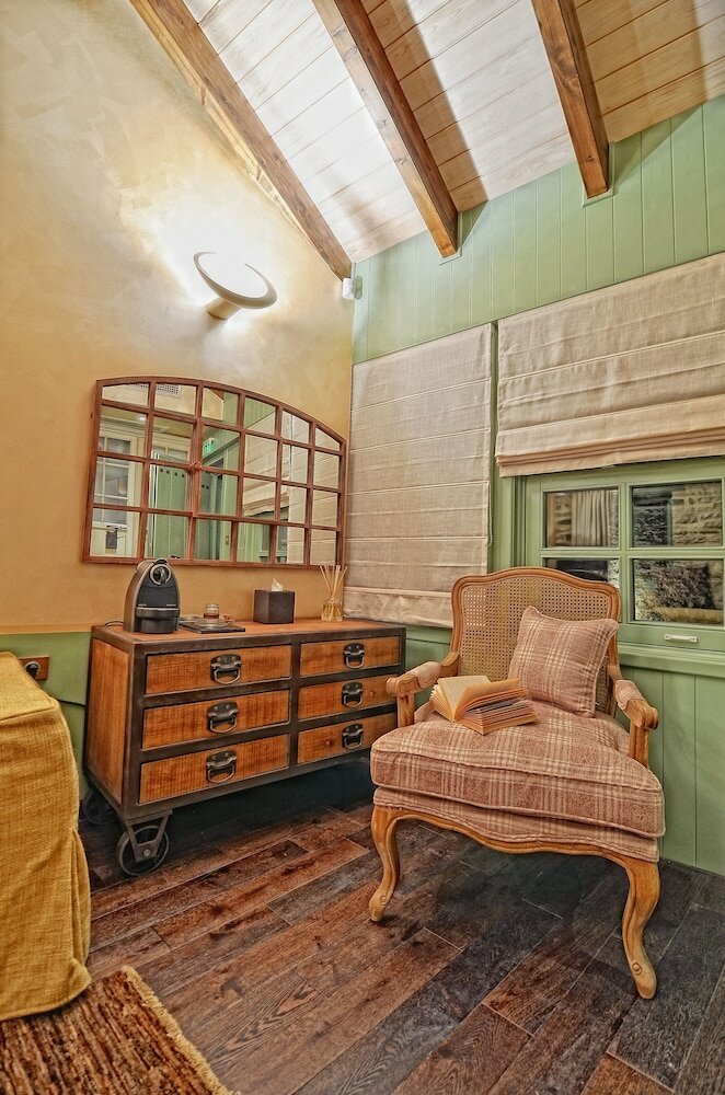 Фото Aithrio Guesthouse