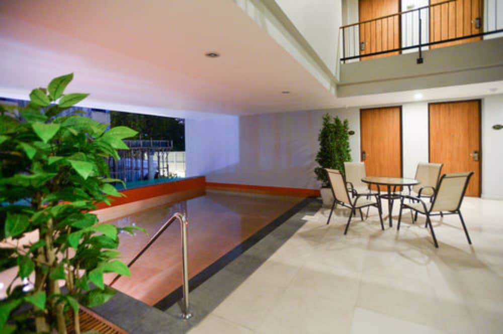 Фото The Pad Silom Serviced Apartment