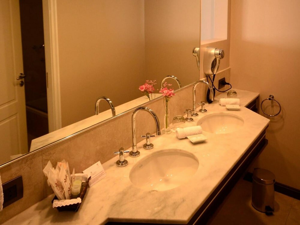 Фото Neuquen Tower Hotel