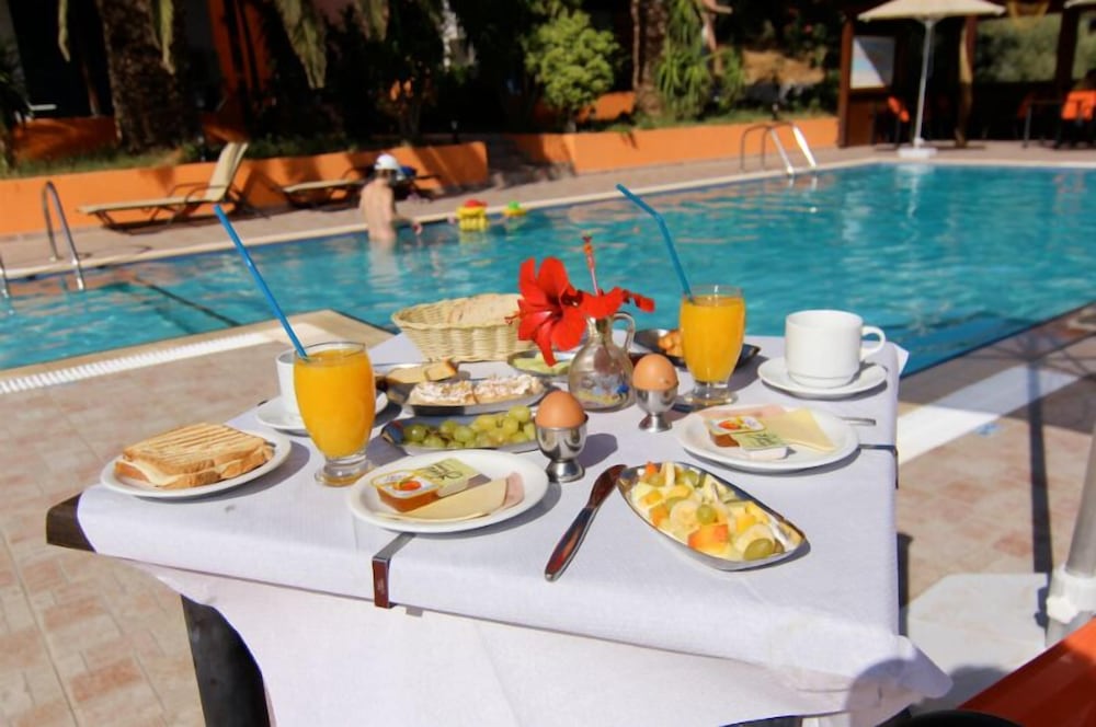 Фото Panorama Studios and Apartments