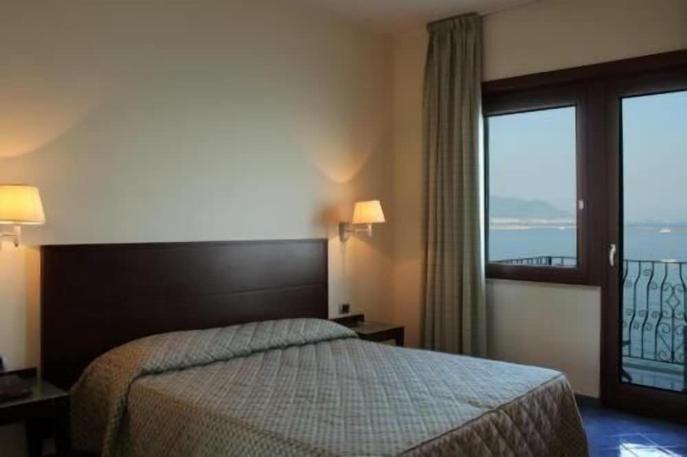 Фото Hotel La Lucertola