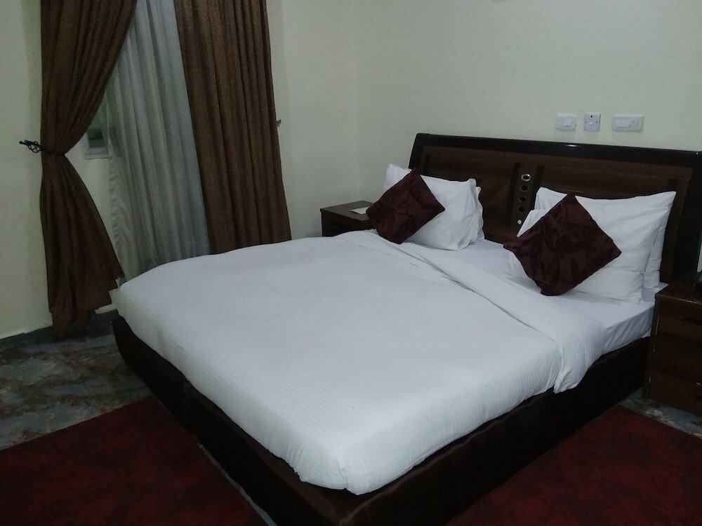 Фото Aes Luxury Apartments