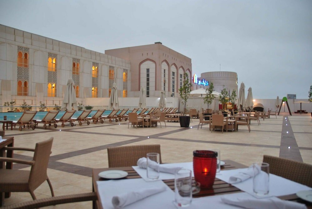 Фото Salalah Gardens Hotel
