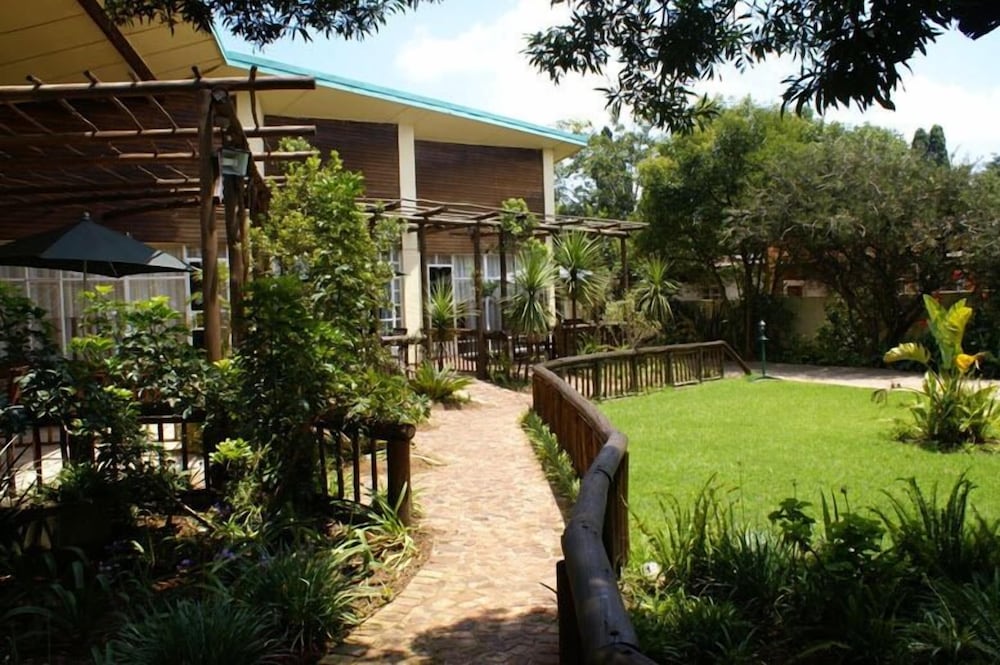 Фото Emerald Guesthouse