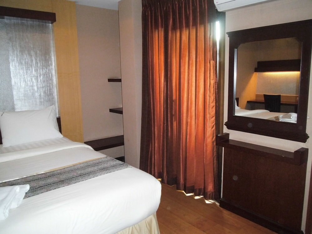 Фото Baan Chalelarn Hotel