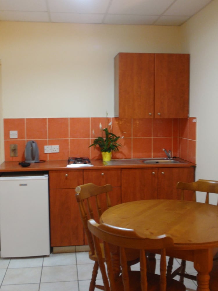 Фото Larnaca Bay Suites