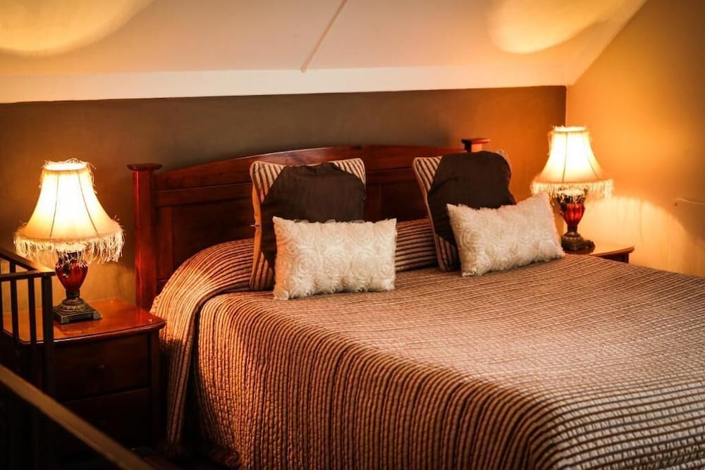 Фото Scott's Manor & Conference Venue