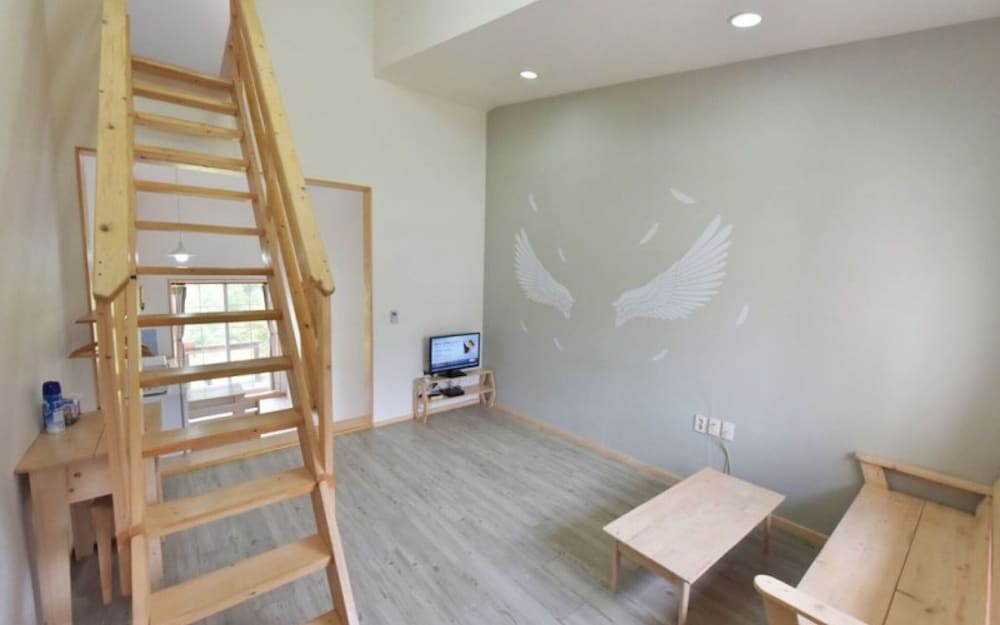 Фото Jeongseon Cloud Ladder Pension