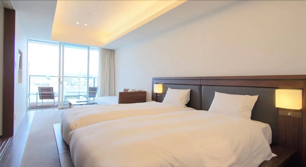 Фото Hotel Marinoa Resort Fukuoka