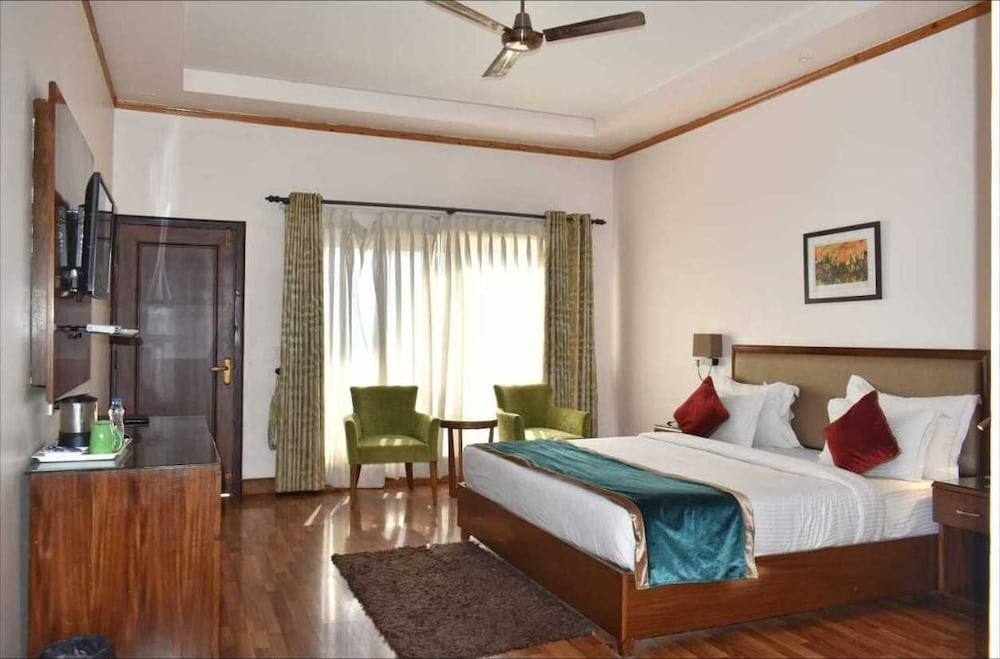 Фото Misty Oaks Resorts