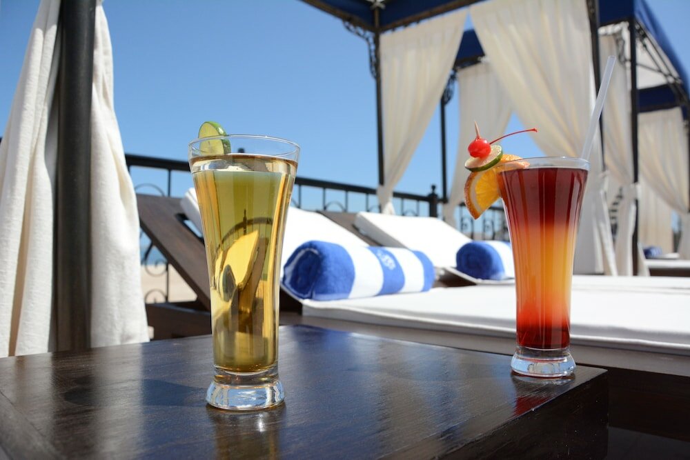 Фото La Posada Hotel & Beach Club