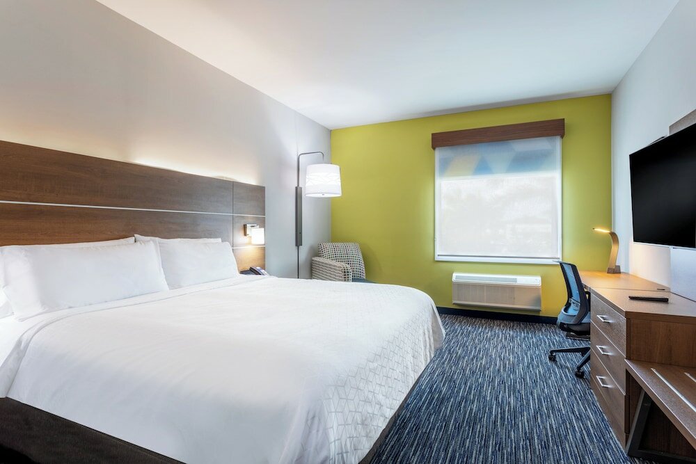 Фото Holiday Inn Express and Suites Miramar, an Ihg Hotel