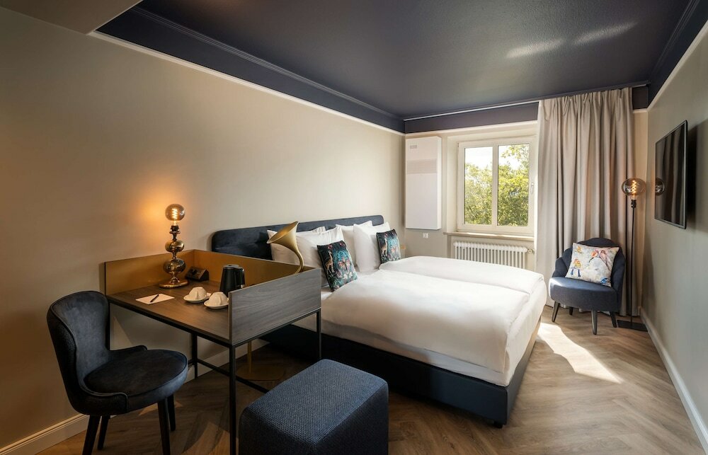 Фото отеля 2