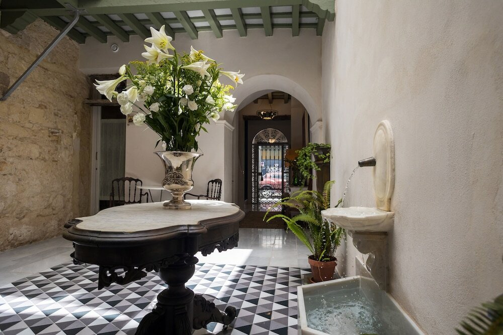 Фото Portus Gaditanus sXVIII Patio andaluz