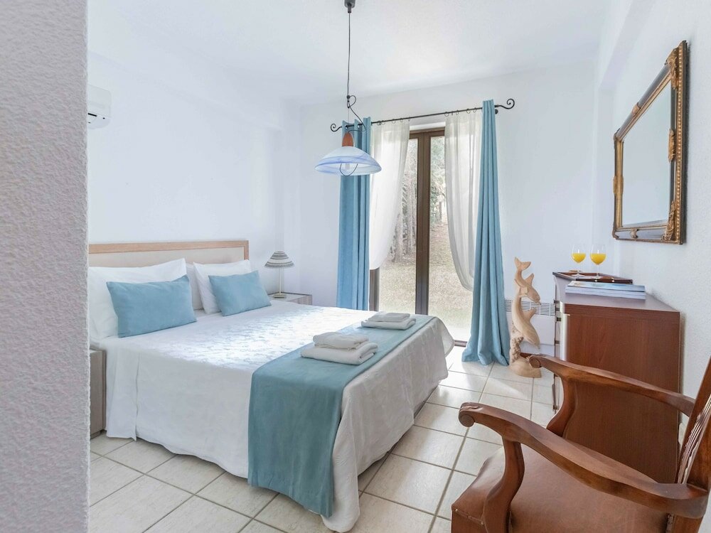 Фото A Slice of Heaven on Earth-Villa Ariadni at Sani