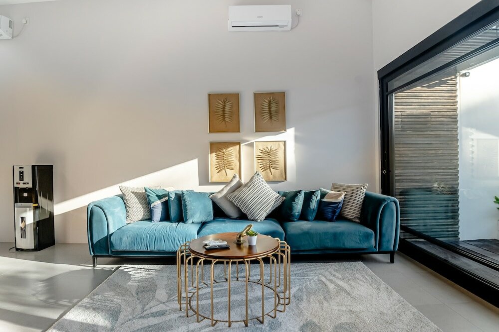 Фото Mile Stone Villa