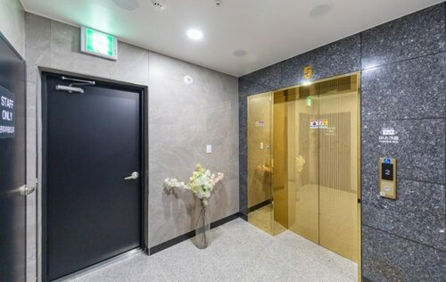 Гостевой дом Gangneung Nishi SPA Pension в Канныне