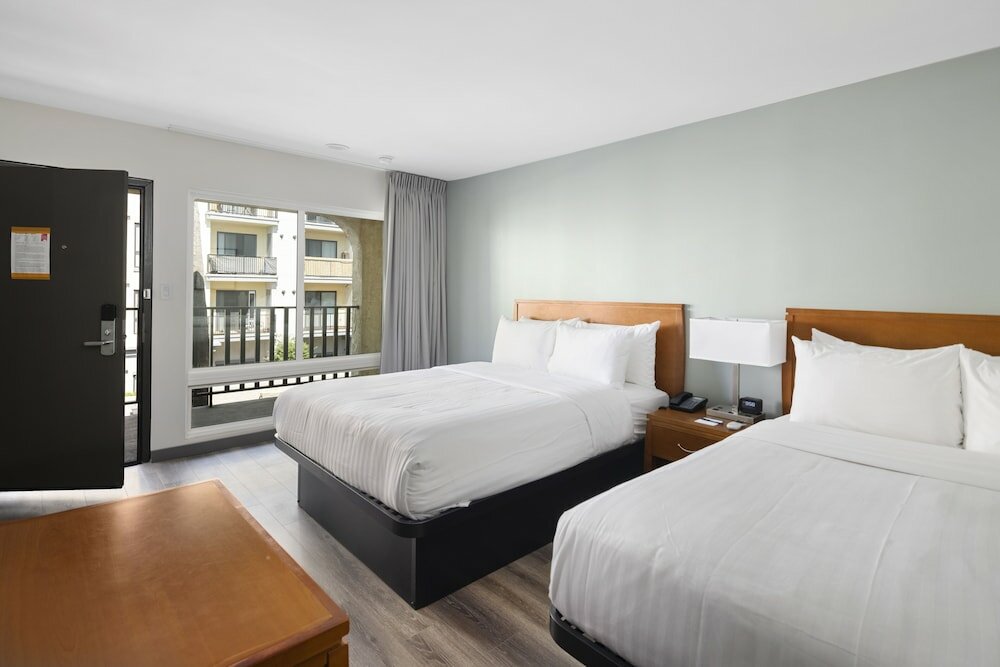 Фото Vagabond Inn Glendale