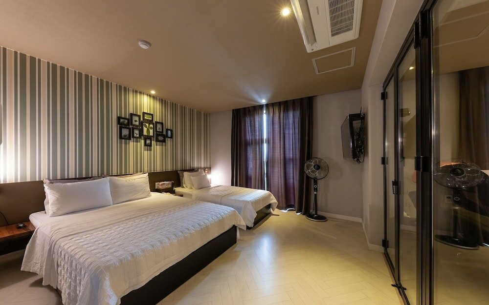 Фото Brown Dot Gimhae Eobang