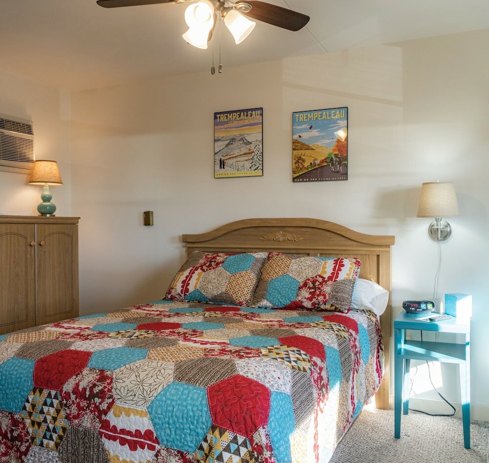 Фото Little Bluff Inn