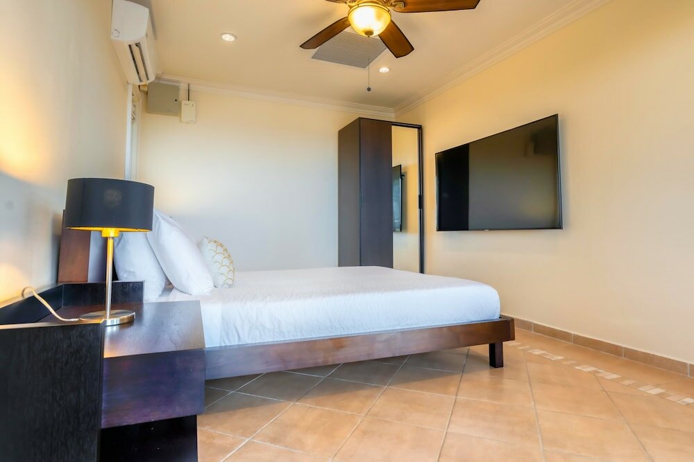 Фото Your Own Private Oasis With Amazing Ocean Views! in Tierra del Sol!