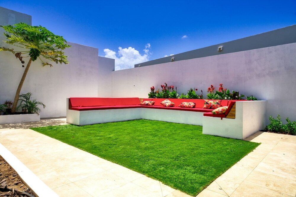 Фото Grand Modern Villa 6-bedroom! Brand New! Heated Jacuzzi!