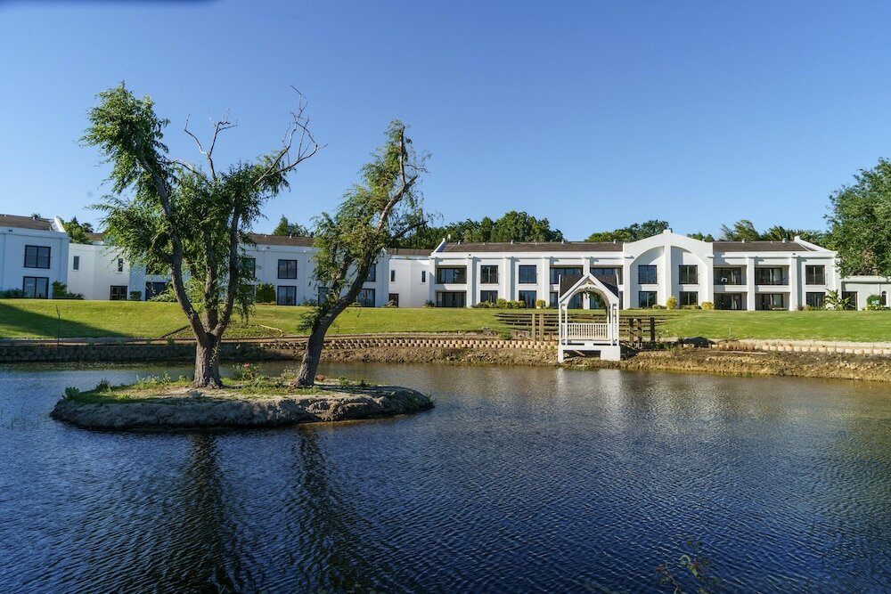 Фото Lord Charles Hotel