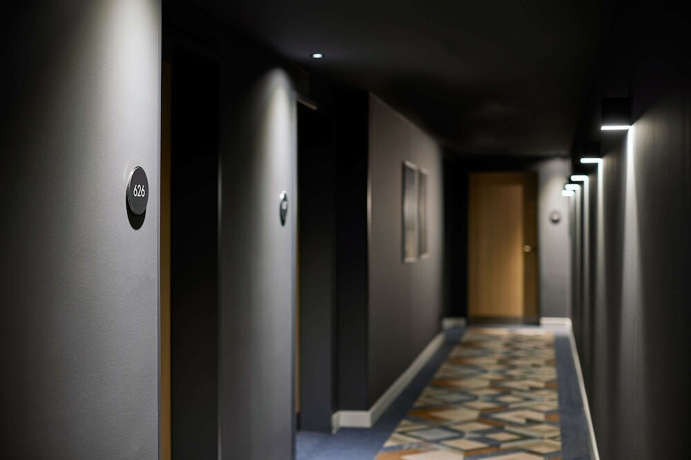 Фото Adina Apartment Hotel Dusseldorf