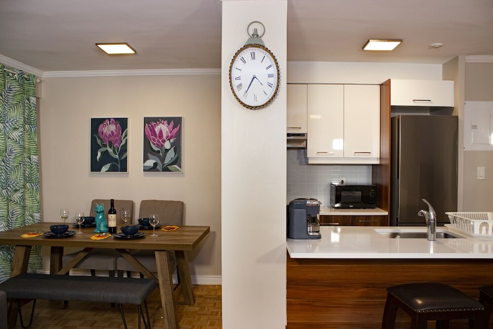 Фото Golden Castle In Montreal