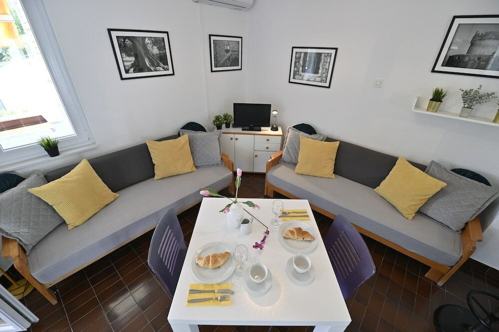 Фото Apartments Adela I