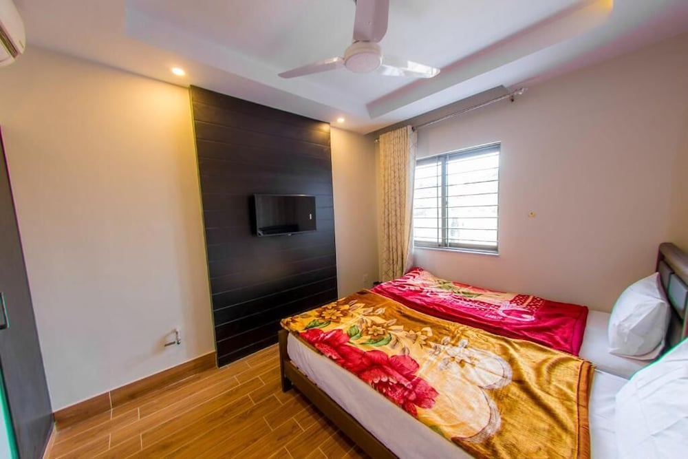 Фото Karakuram Hotel