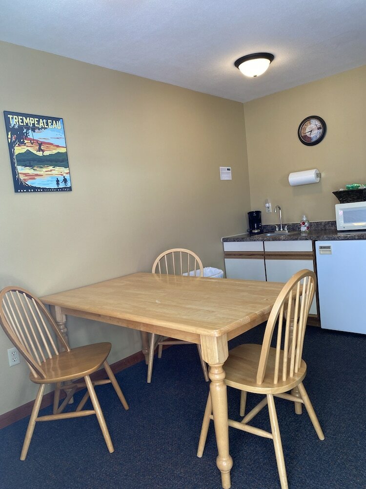 Фото Little Bluff Inn