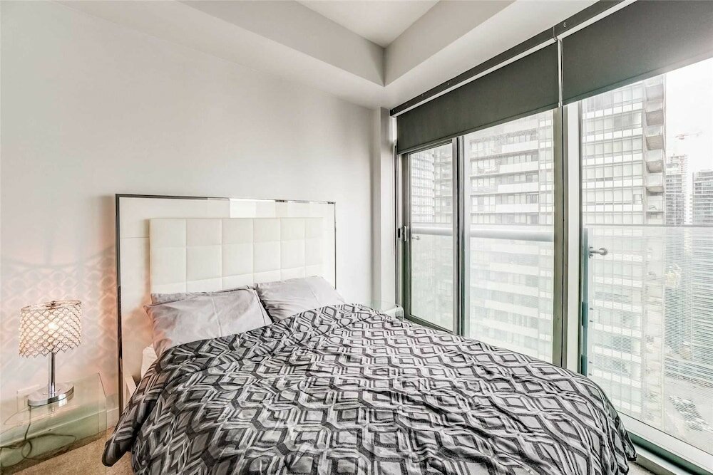 Фото The Bay Suites - Entertainment Dist