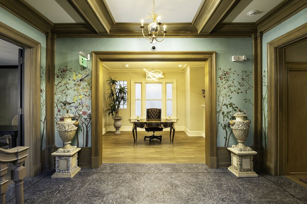 Фото The Edward Hotel