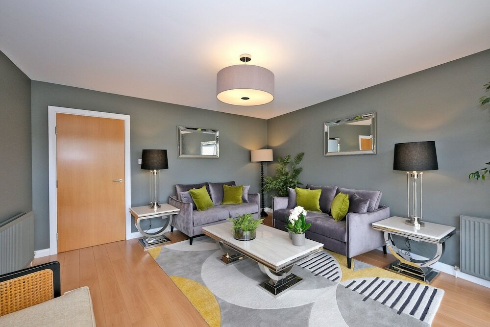 Фото Bright and Spacious Home With a Balcony and City Views