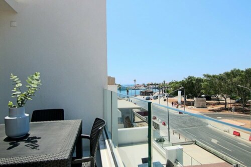 Гостиница Phaedrus Living: Seaside Executive Flat Harbour 207 в Пафосе