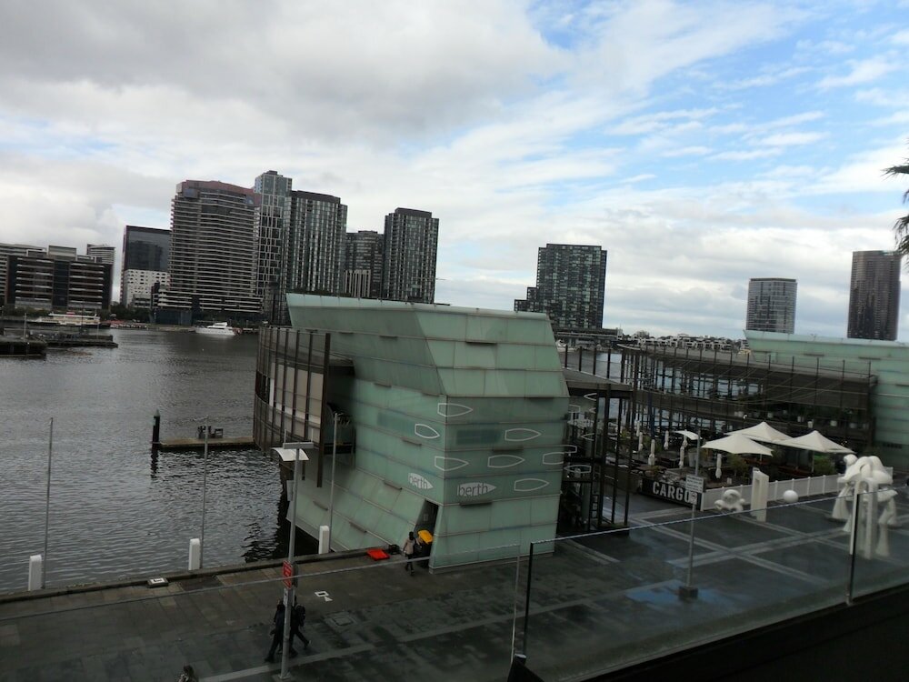 Фото Akom At Docklands