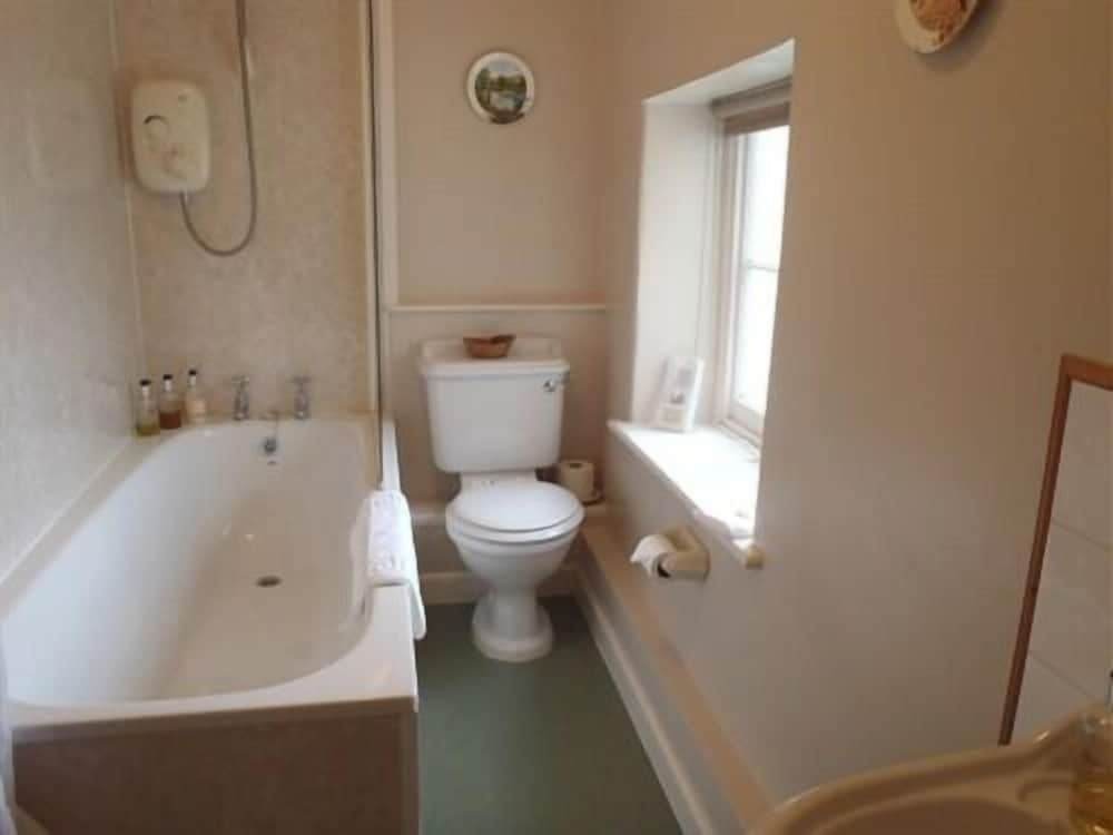 Фото Manor Farm B & B