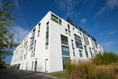 Гостиница All Suites Appart hotel Bordeaux Lac в Бордо